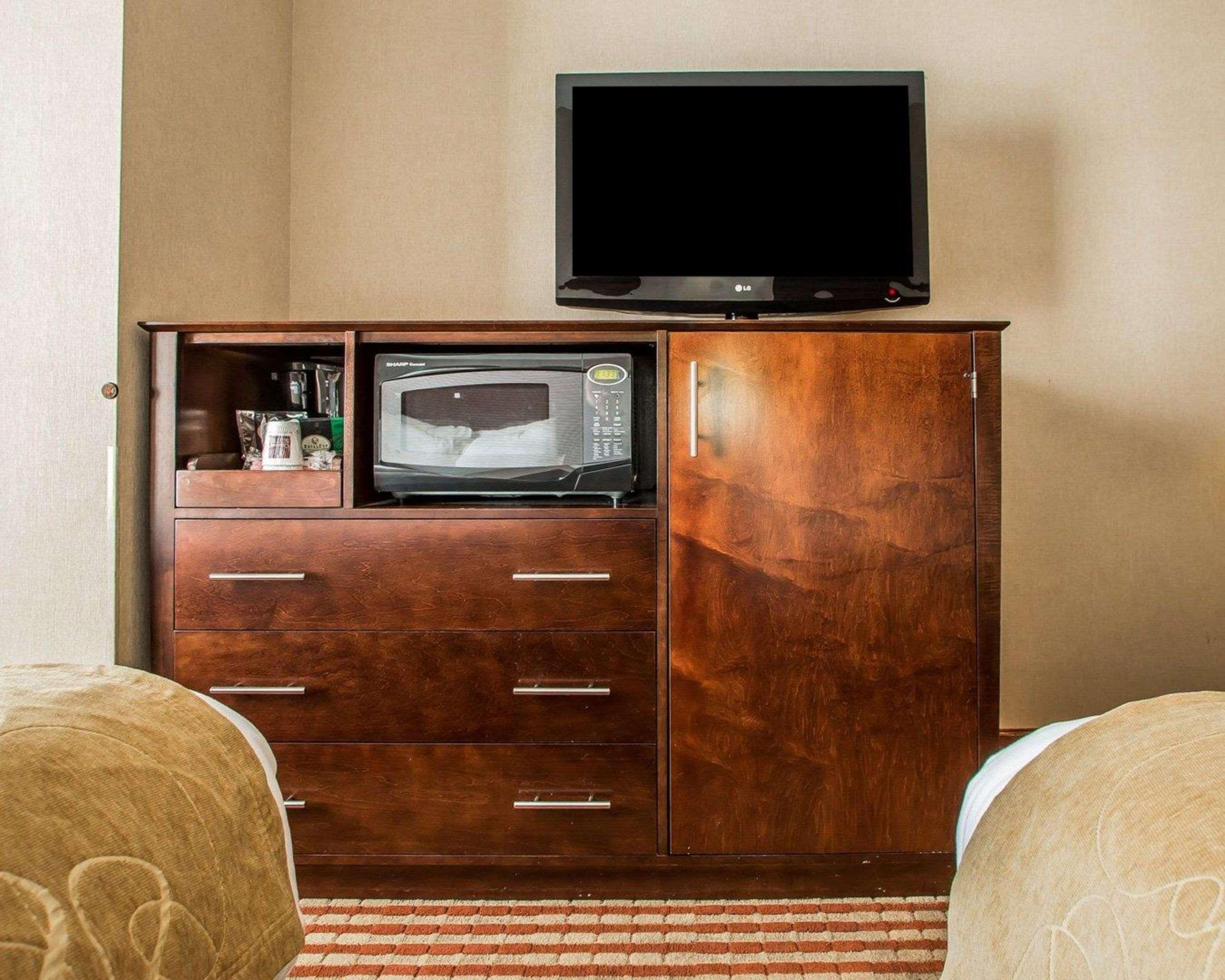 Comfort Troy-i75 Hotel