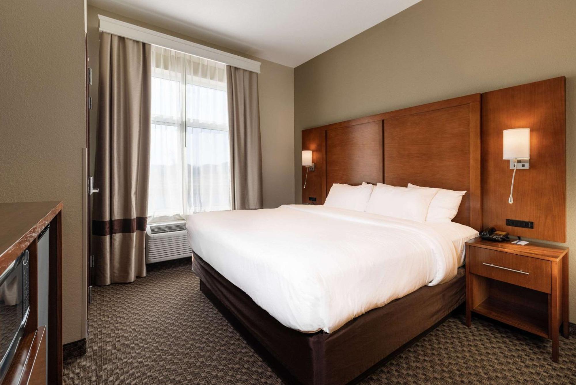 Comfort Troy-i75 Hotel